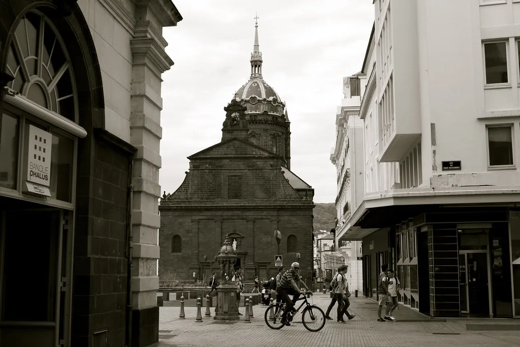 Clermont-Ferrand Walking Tours 2026: Discover Hidden Gems